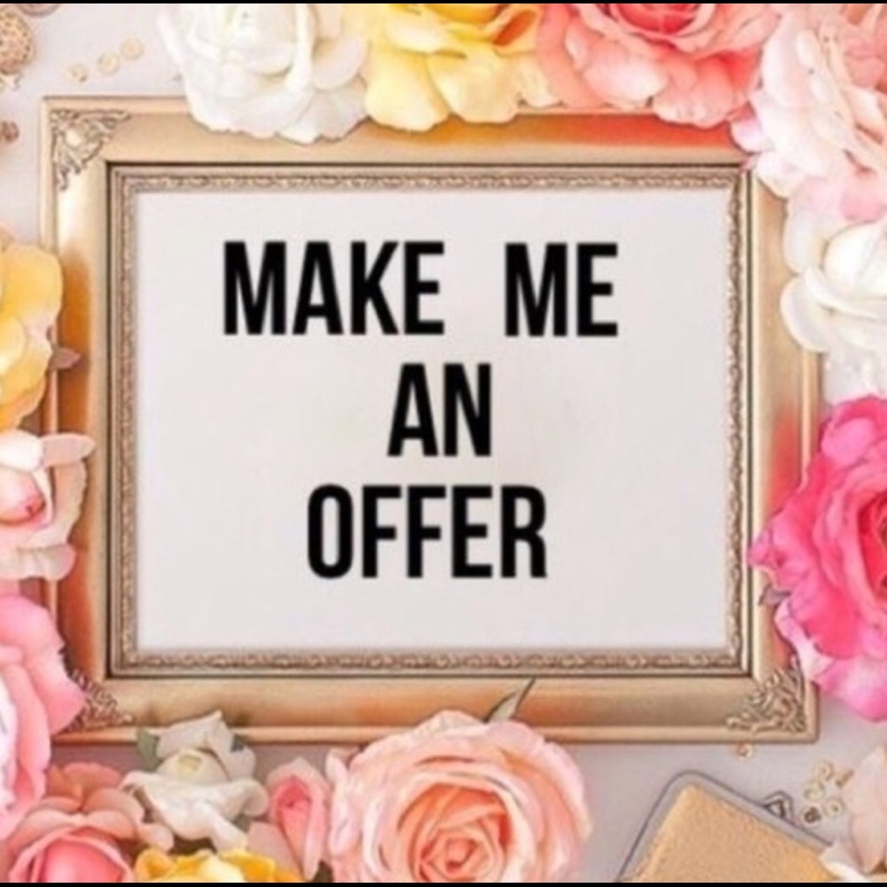 🎉💕 I consider all reasonable offers! 💕🎉